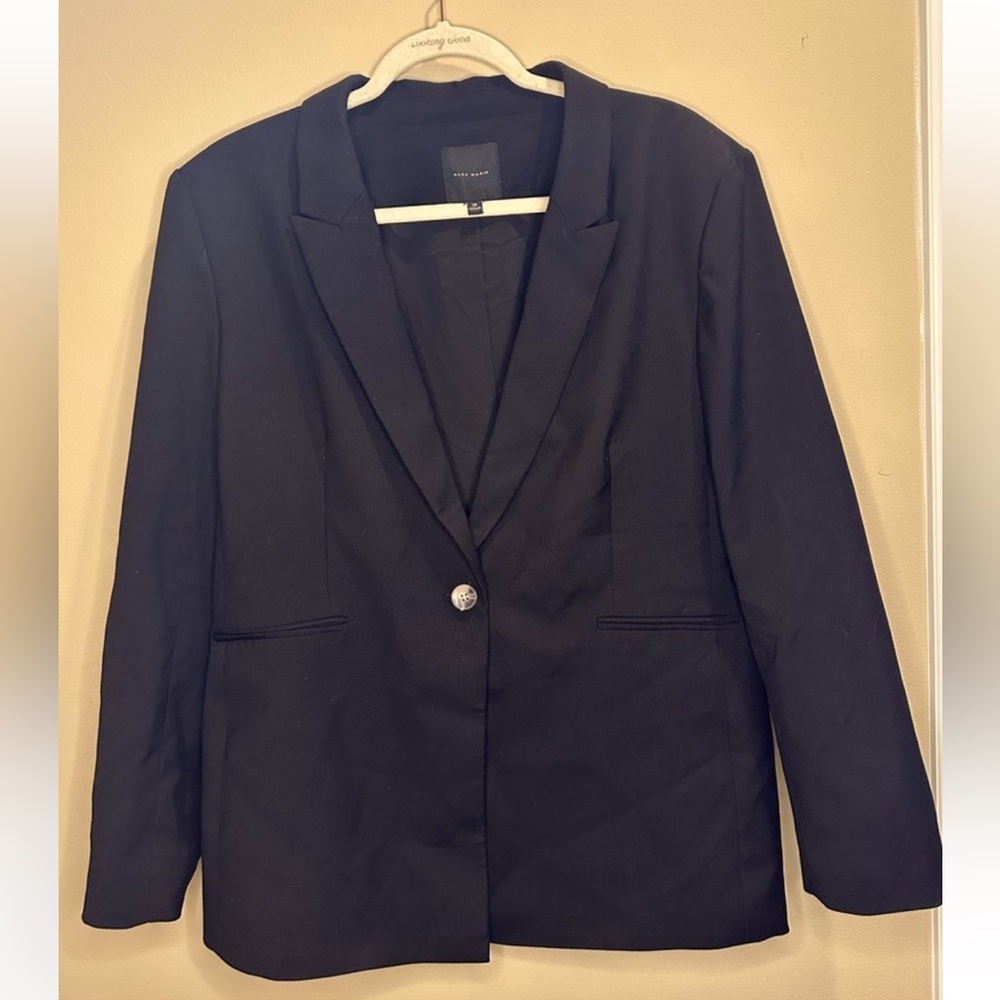 ALEX MARIE: Everywhere Coordinating Peak Lapel Blazer